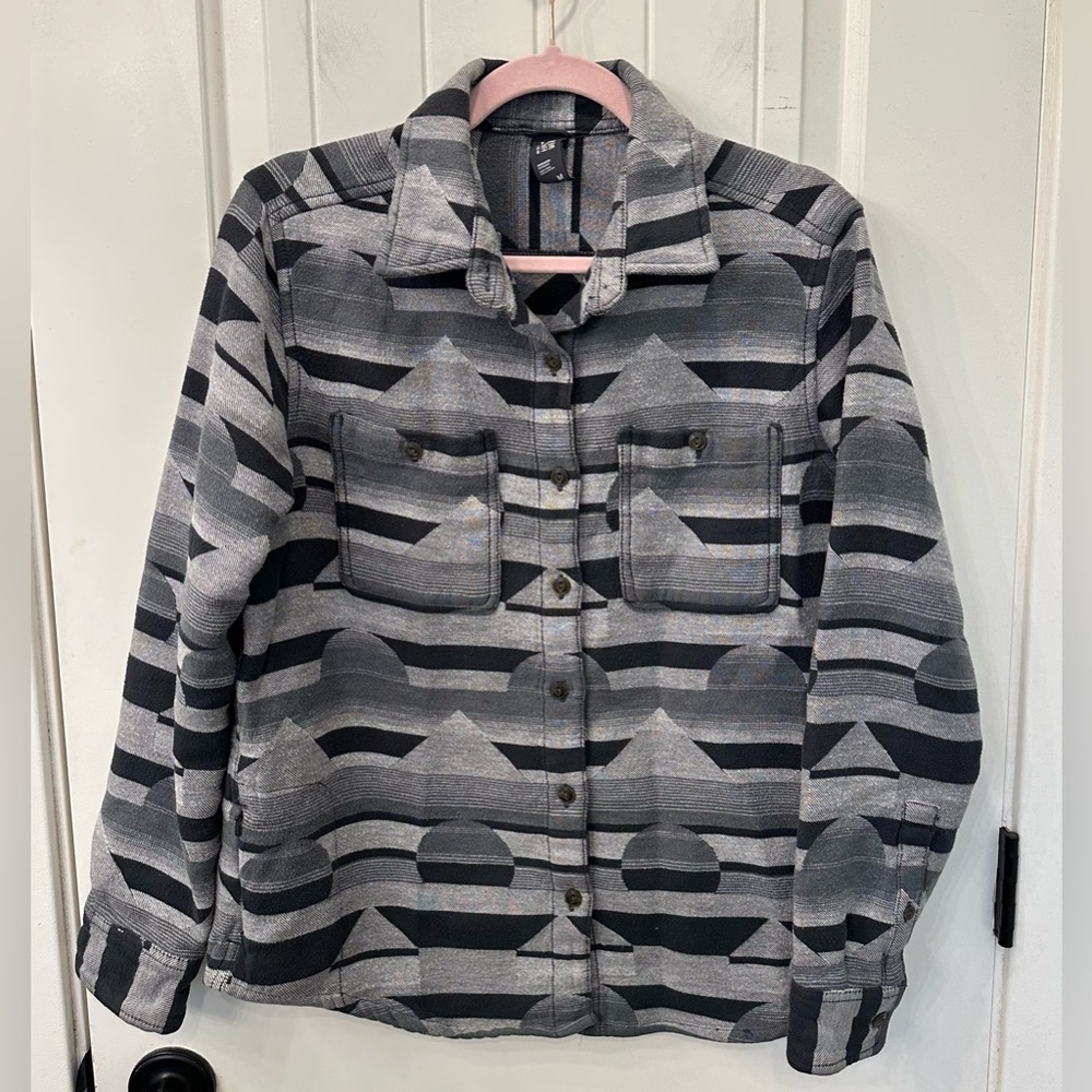 Mountain Hardwear Women's M Gray Black Geometric Flannel Shacket Jacket